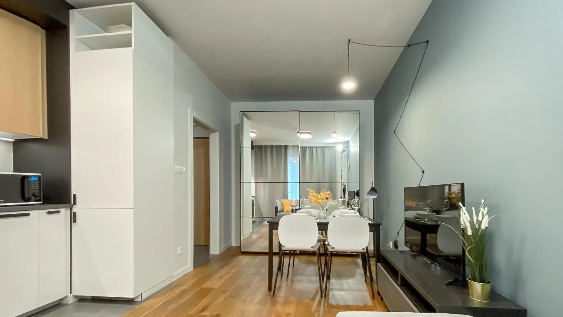 Like Home Apartments Krakow 0*,  Poland